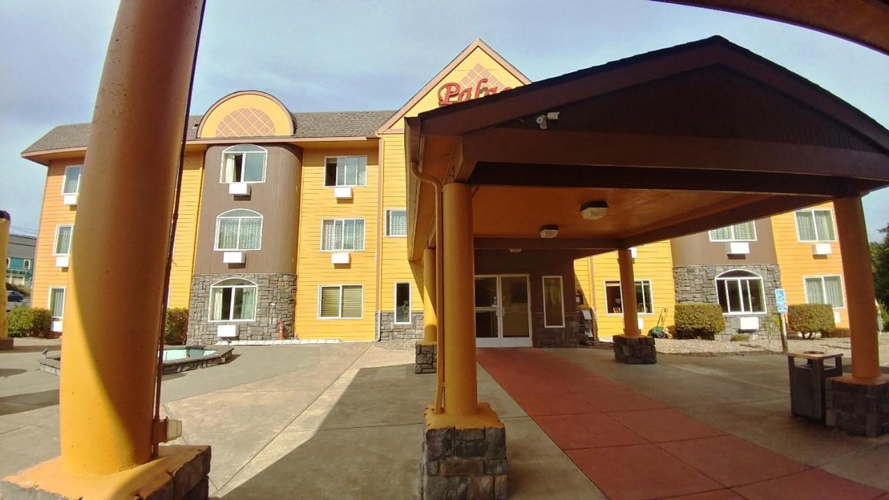 Palace Inn & Suites Lincoln City Zewnętrze zdjęcie
