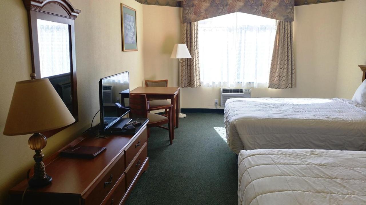 Palace Inn & Suites Lincoln City Zewnętrze zdjęcie